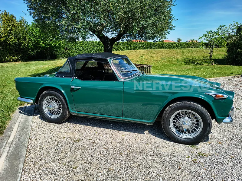 Triumph TR4 IRS Verde inglese 4