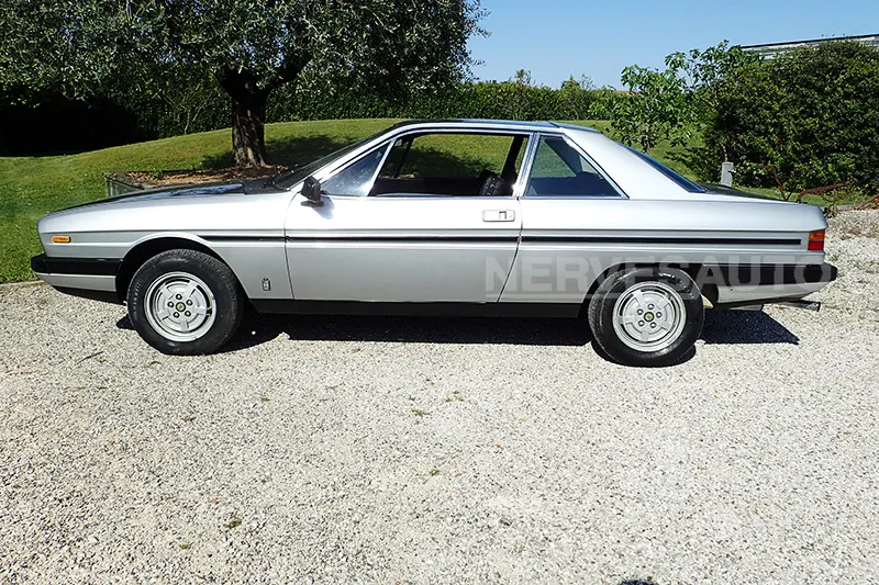 Lancia Gamma 2000 9