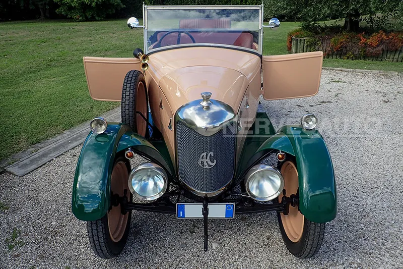 12-HP Royal Roadster 13