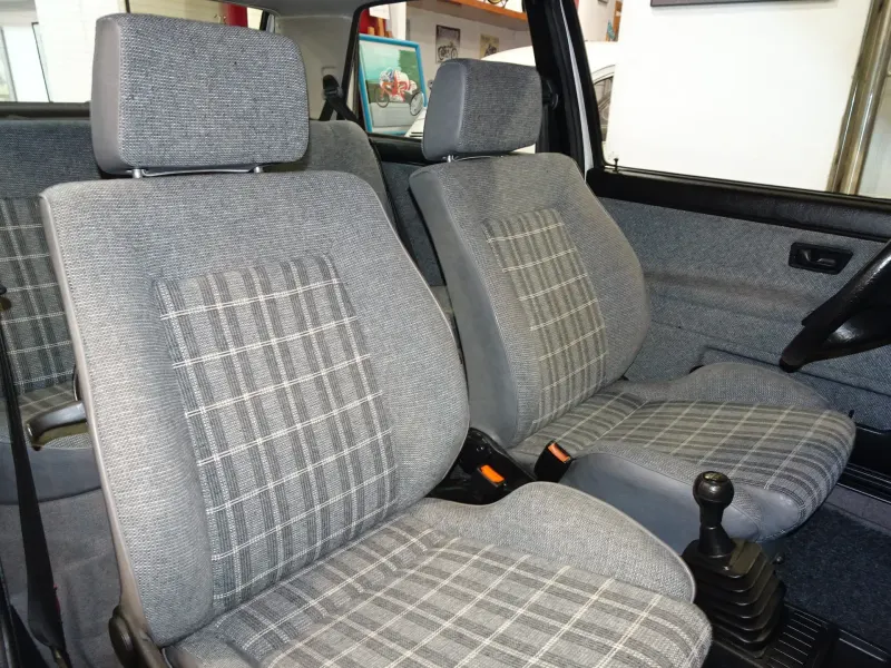 Volkswagen GOLF CL 1.6 MK2 7