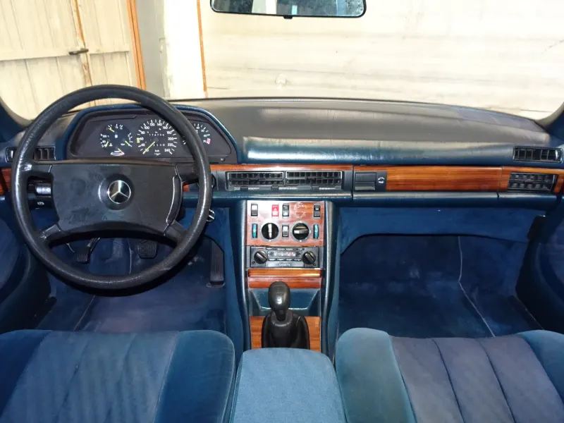 Mercedes-Benz 280 SE W126 6