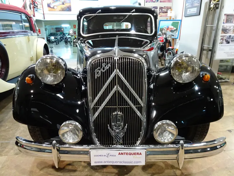 Citroën 15 SIX D MALLE RAOUL TRACTION AVANT 4