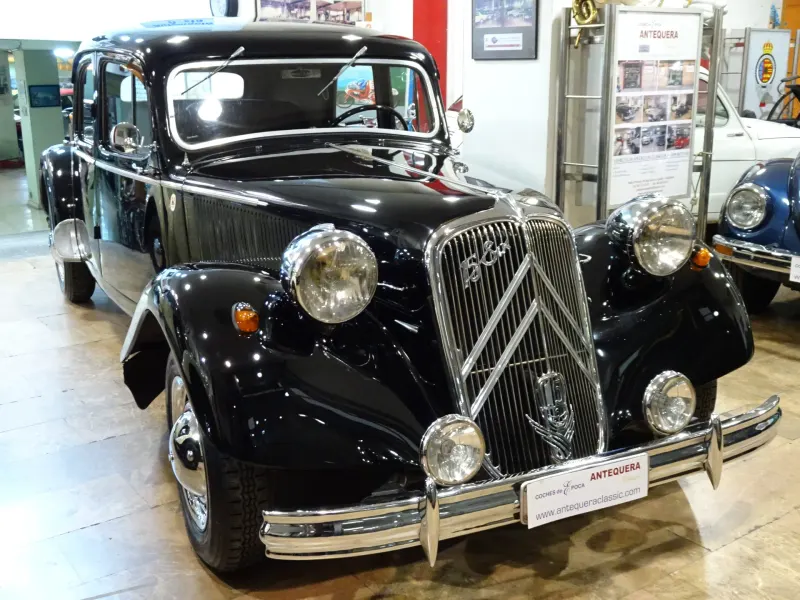 Citroën 15 SIX D MALLE RAOUL TRACTION AVANT 2