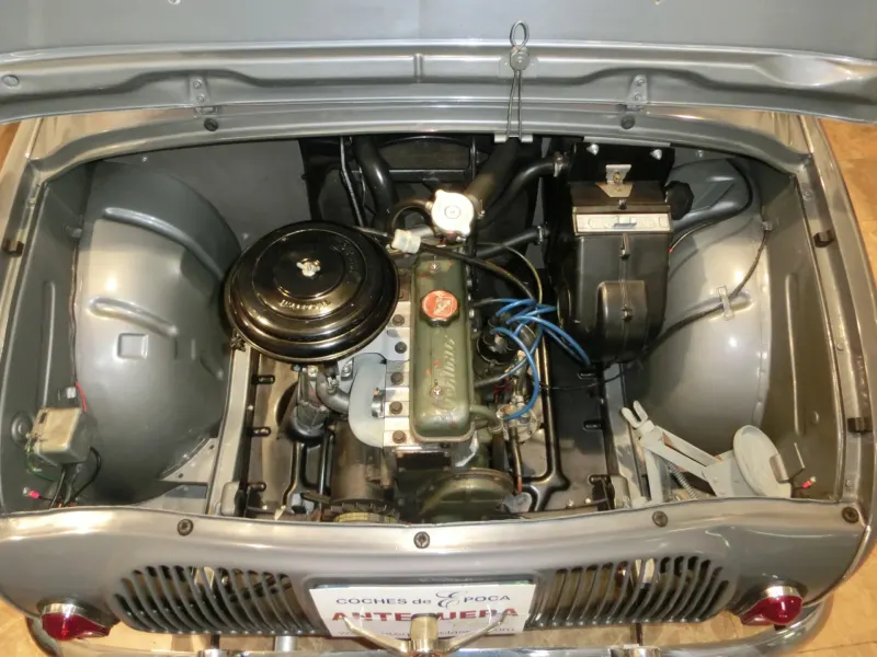 Renault ONDINE DAUPHINE EXPORT 13