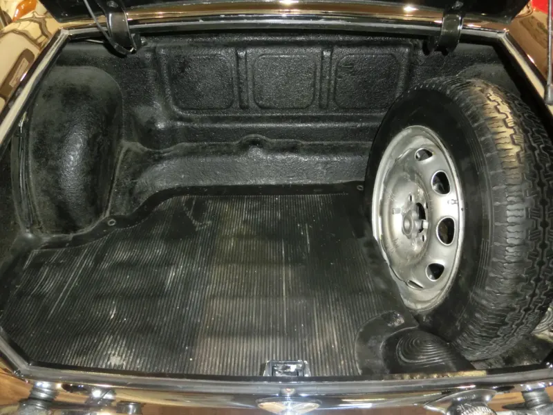 Alfa Romeo GIULIETTA 1300 BERLINA 9