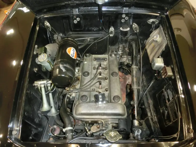 Alfa Romeo GIULIETTA 1300 BERLINA 10