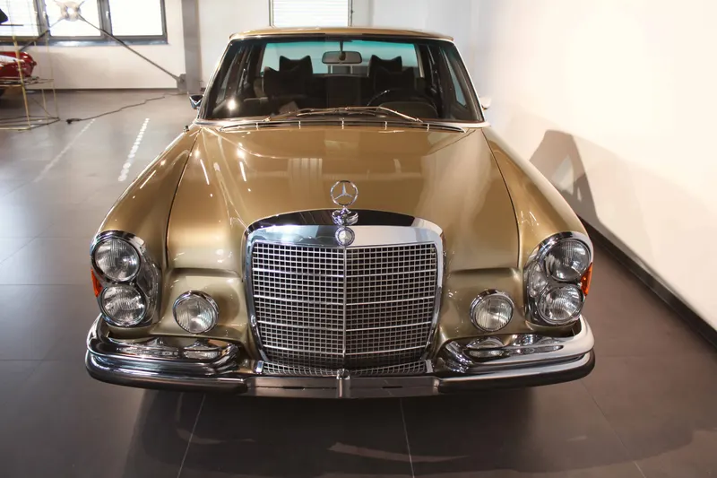 Mercedes-Benz 300 SEL 6.3 5