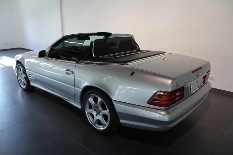 Mercedes-Benz SL 500 Silver Arrow 11