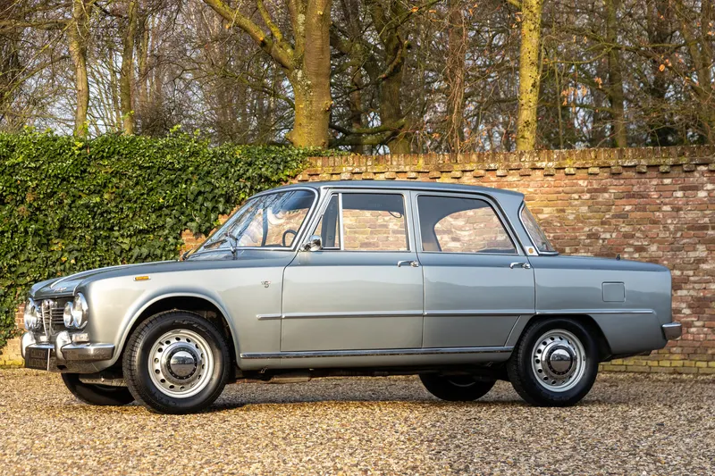 Alfa Romeo Giulia 1600 S Scioneri Rare and unique 7