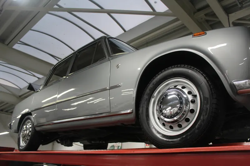 Alfa Romeo Giulia 1600 S Scioneri Rare and unique 13