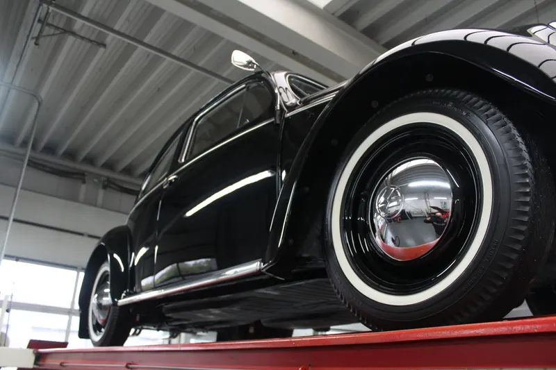 Volkswagen Beetle Oval-Window Restored to its original purity 7
