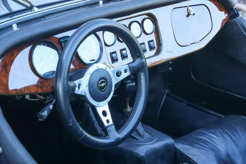 Morgan Plus 8 Carburetors and 5-speed 3