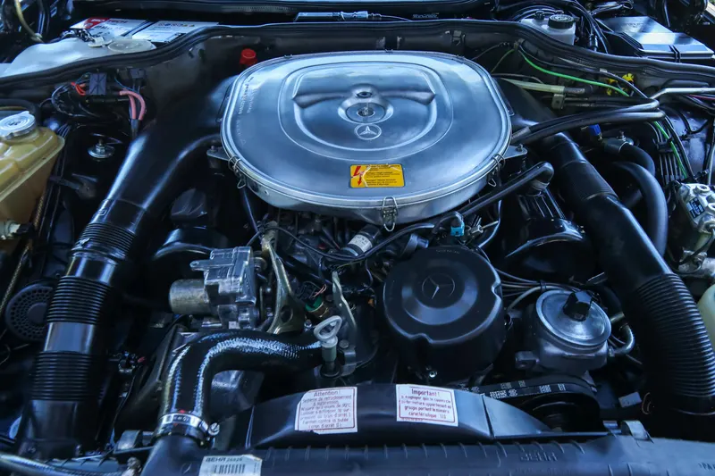 Mercedes-Benz 560 SEC "Well documented" 4