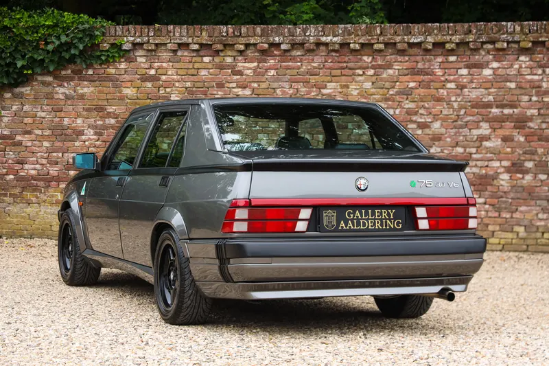Alfa Romeo 75 3.0 V6 "Restored and rebuilt" 2