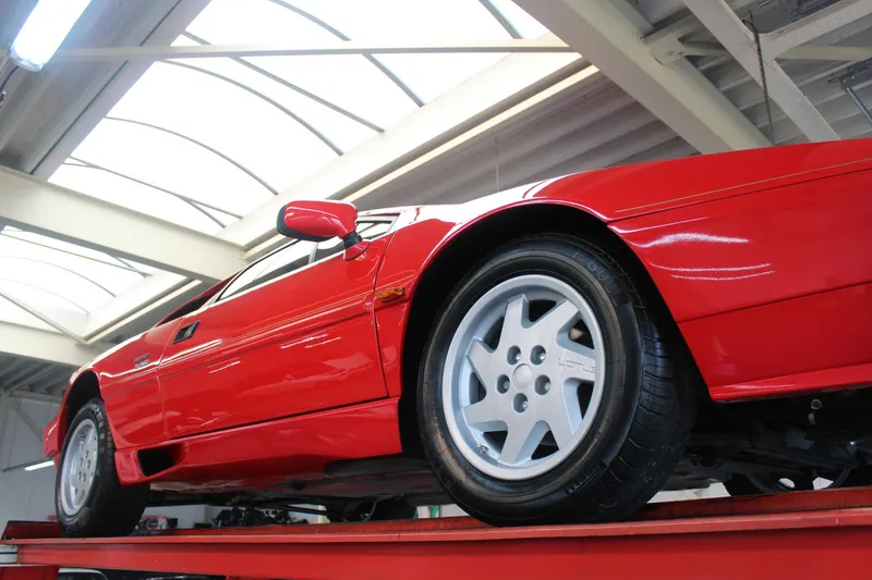 Lotus Esprit S Turbo with the Targa sunroof RHD. 8