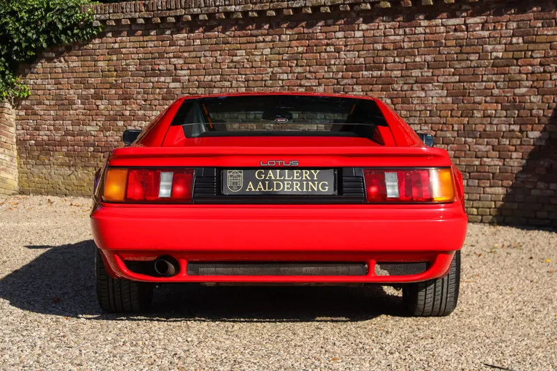 Lotus Esprit S Turbo with the Targa sunroof RHD. 6