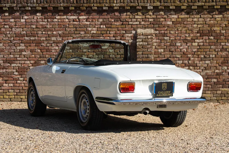 Alfa Romeo Giulia GTC "Comprehensively restored by Epifani in Berkely Ca." 2