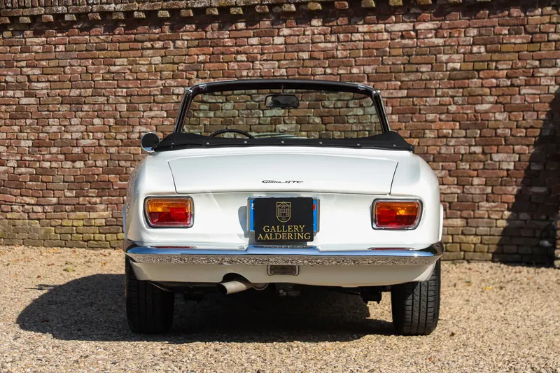 Alfa Romeo Giulia GTC "Comprehensively restored by Epifani in Berkely Ca." 6