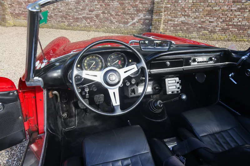 Alfa Romeo 2600 Spider 1962 for Sale | First-year production 3