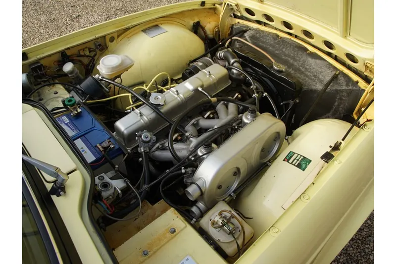 Triumph TR6 Overdrive Most original 13