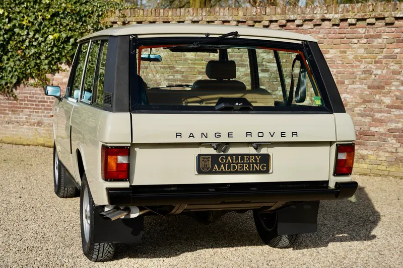 Range Rover Classic 3.5 V8 Body-off restored 13
