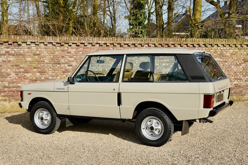 Range Rover Classic 3.5 V8 Body-off restored 11