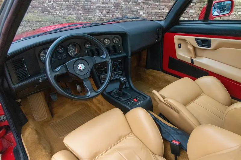 Alfa Romeo SZ Il Mostro 0511 3