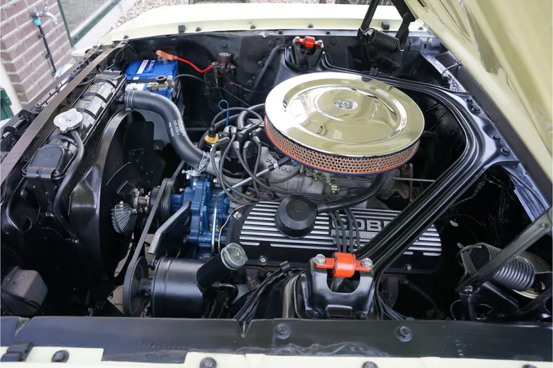 Ford Mustang GT 289 V8 Convertible A-code with the 7
