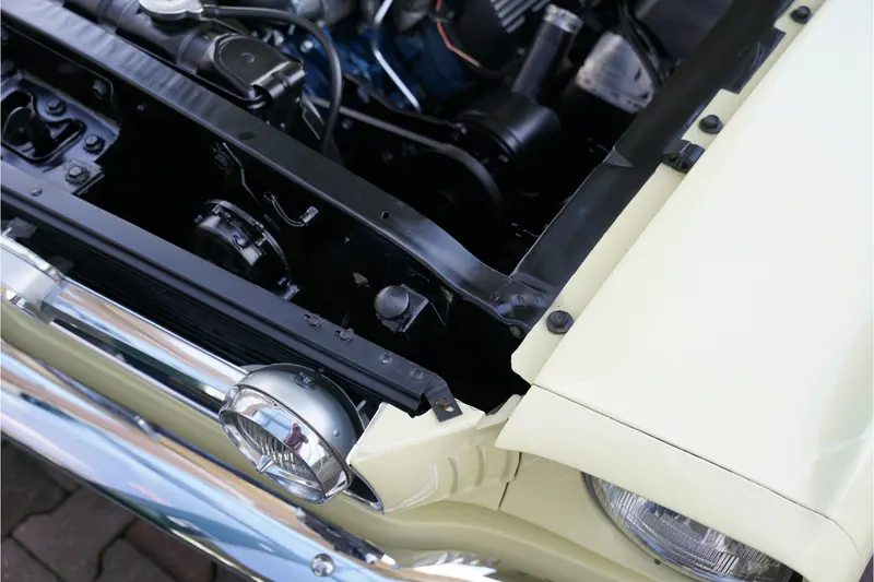 Ford Mustang GT 289 V8 Convertible A-code with the 9