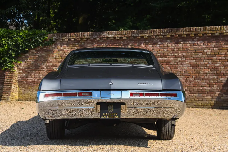 Riviera "Frank Sinatra Jr. car" 6