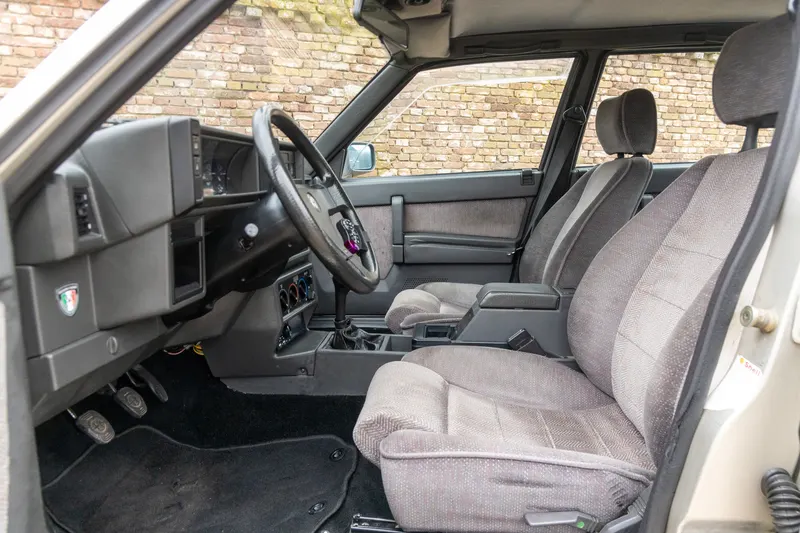 Alfa Romeo 75 2.0 Twin Spark "Nicely preserved" 3
