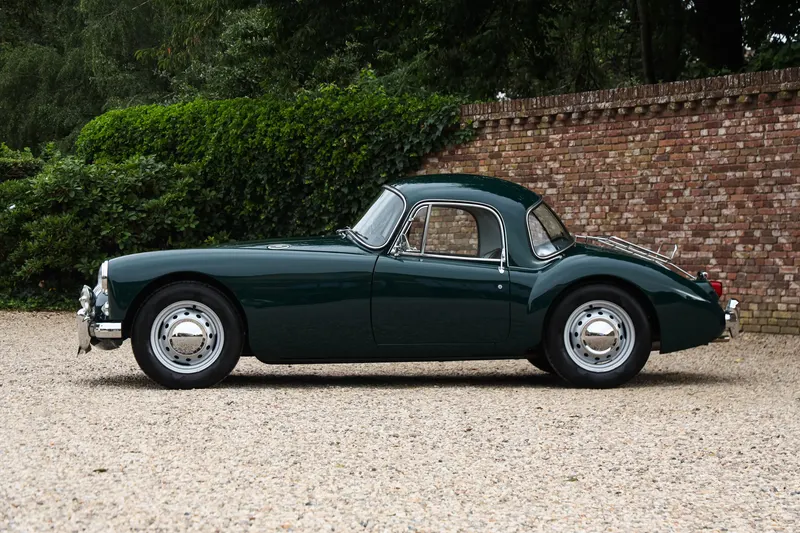 MG A 1500 Coupe Top Quality example! 13