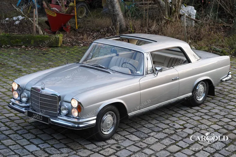 Mercedes-Benz 280 SE Coupé 2
