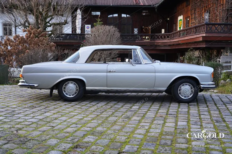 Mercedes-Benz 280 SE Coupé 7