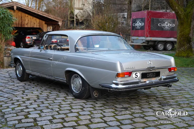 Mercedes-Benz 280 SE Coupé 5