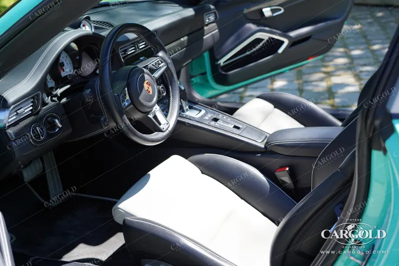 Porsche 911 Targa 4S 3