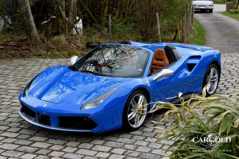 Ferrari 488 Spider 2