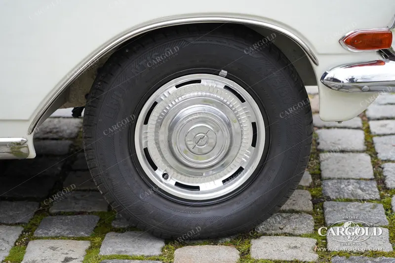 Opel Rekord Deutsch Cabriolet 11