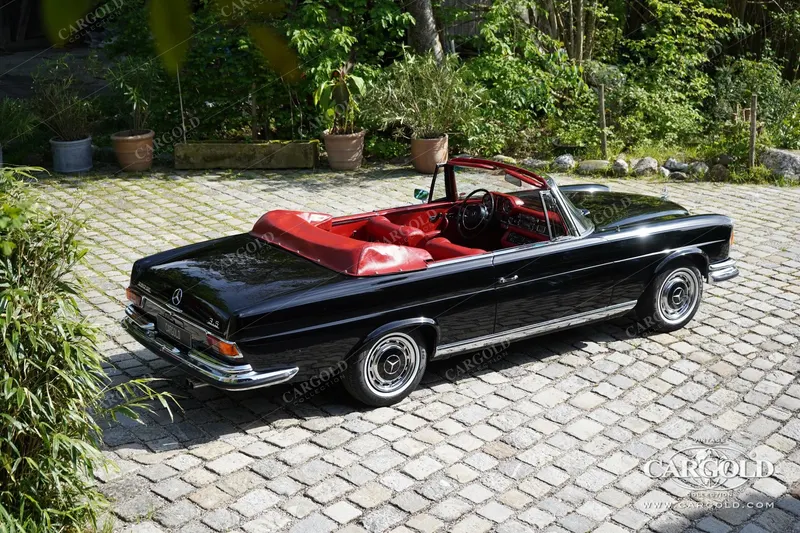 Mercedes-Benz 280 SE 3.5 Original Cabriolet 13