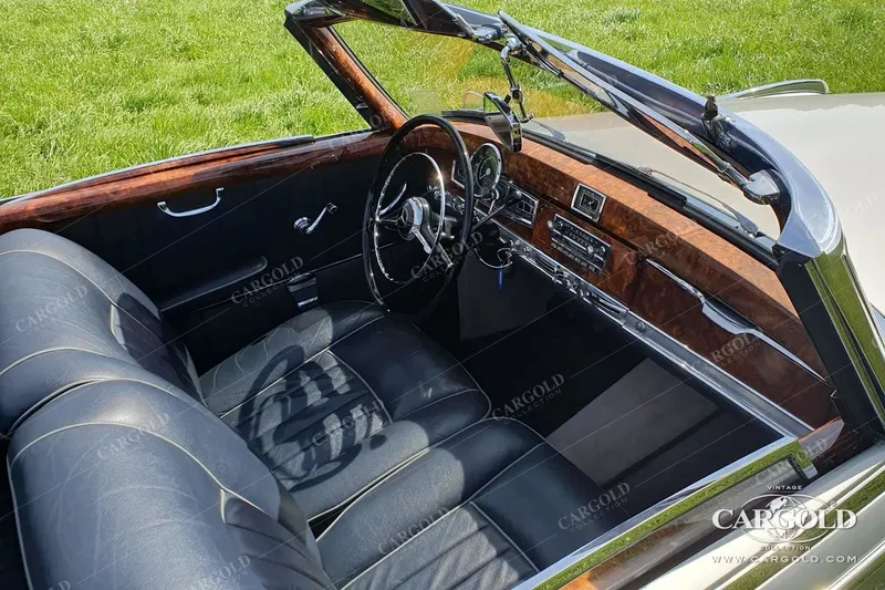 Mercedes-Benz 300 S 3