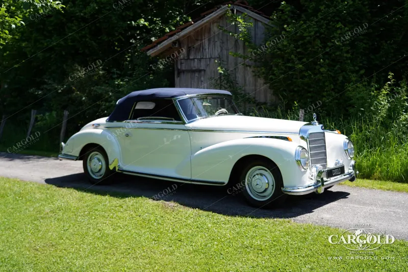 Mercedes-Benz 300 S Roadster 9