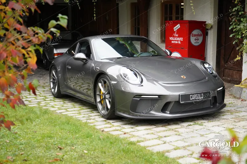 Porsche 991 GT3 Touring 6