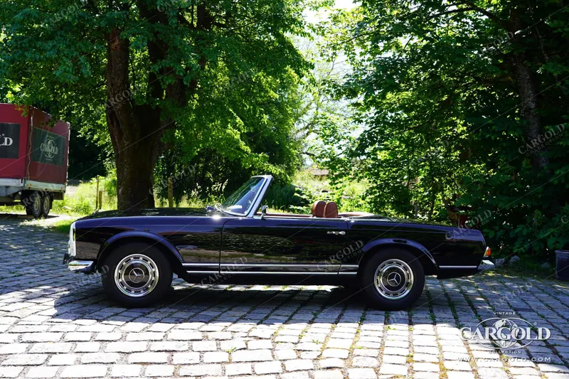 Mercedes-Benz 280 SL Pagode 6