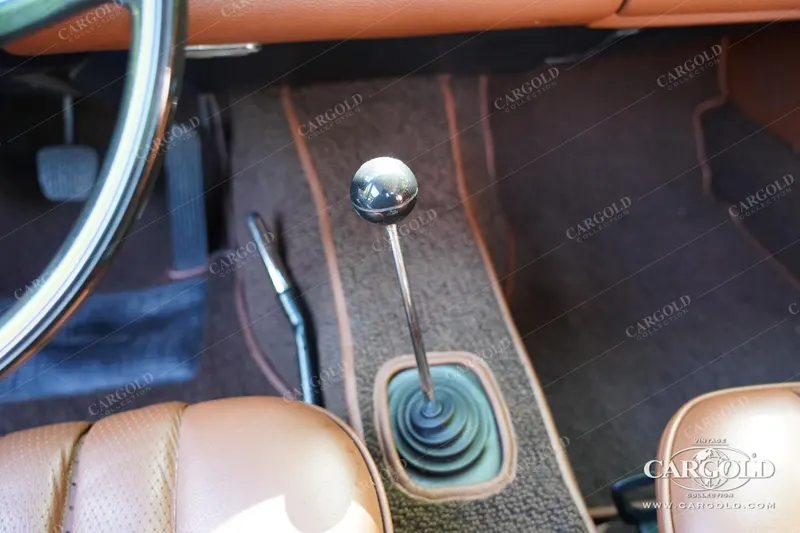 Mercedes-Benz 280 SL Pagode 5