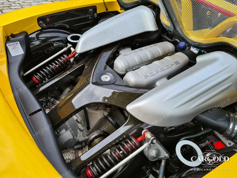 Porsche Carrera GT 11