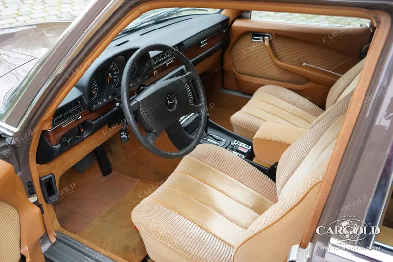 Mercedes-Benz 450 SEL 6.9 3