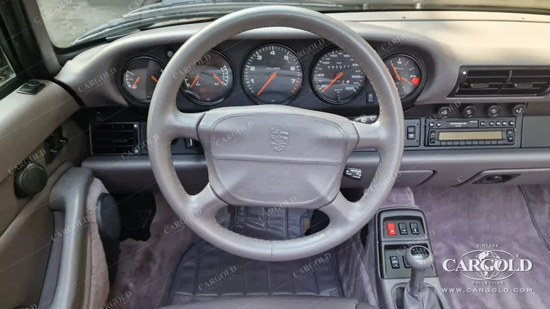 Porsche 911 Carrera 2 Cabrio (993) 12