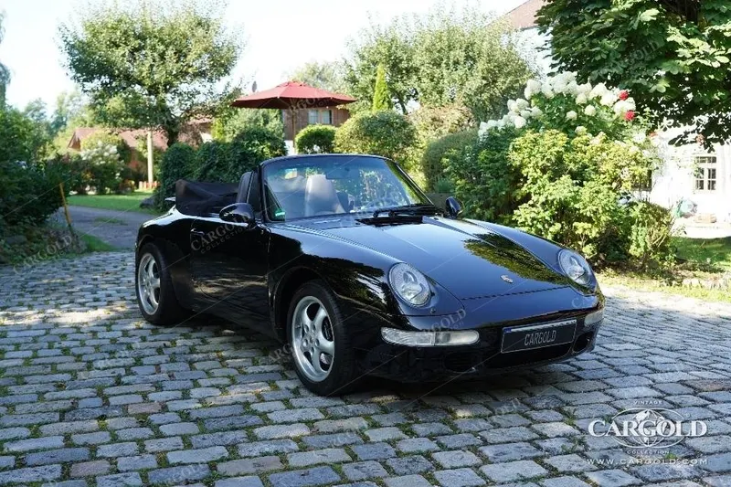Porsche 911 Carrera 2 Cabrio (993) 2
