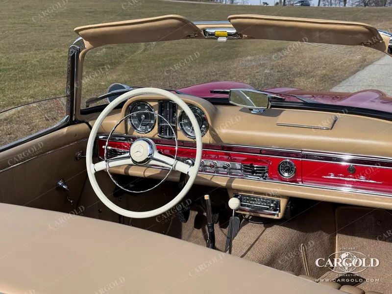 Mercedes-Benz 300 SL Roadster 7