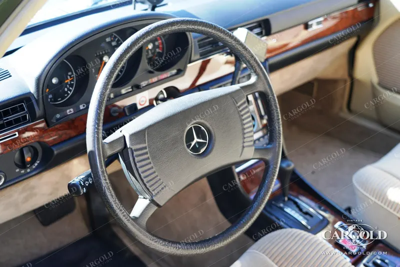 Mercedes-Benz 450 SEL 6.9 3